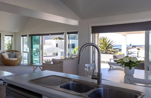 Whangamata House | Hampton Views - Luxe Beachfront Retreat