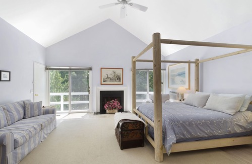 Springs House | Hamptons Beach House w/Pool, Chef's Kitchen, Wi-Fi, AC , WFH desk area