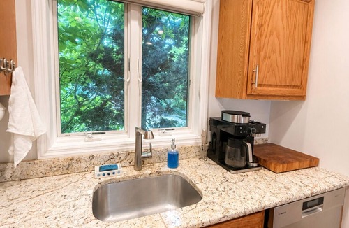 Hampton Bays House | Hamptons Retreat Hot Tub Minutes to Beaches