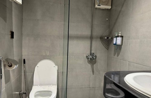 Clifton Apartment | Hamsun Superior Double Hotel Room Clifton Karachi