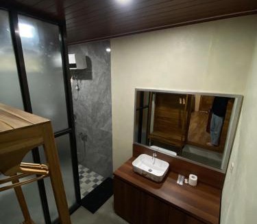 Sumbawa Besar House | Han's Villa
