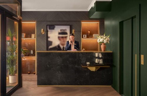 Les Halles Hotel | Handsome Hotel