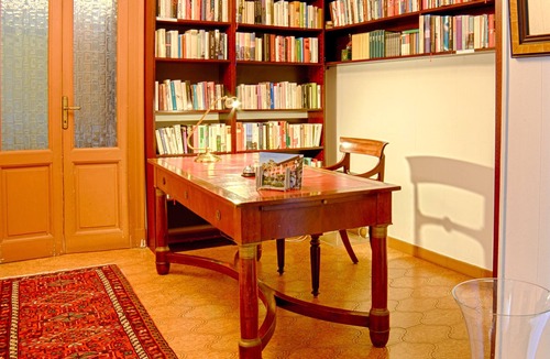 Montegrino Valtravaglia House | Handsome villa with magnificent garden and large pool