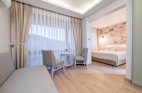 Foca Hotel | Hanedan Otel