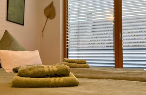 Neckartenzlingen Apartment | Hangout