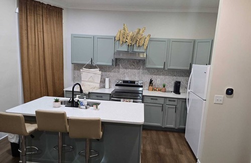 Herron Morton Apartment | Haniels Place - Unit B