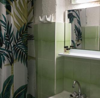 Faliraki Apartment | Haniotis Studios