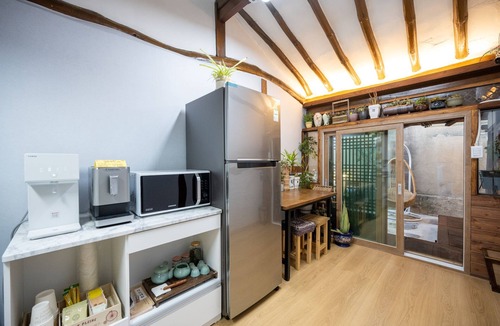 Seongnae-dong Hotel | Hanok1942