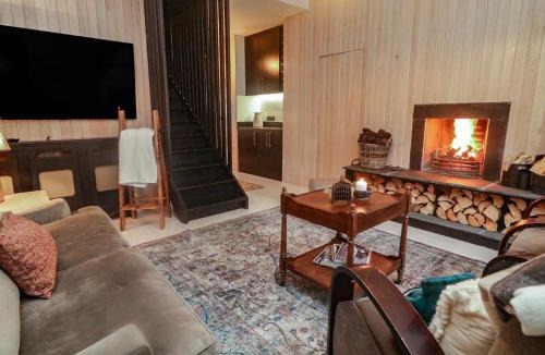 Dungloe House | Hanowen House