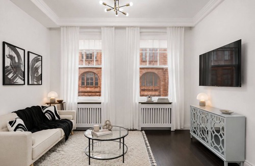 Brompton & Hans Town Apartment | Hans Road Flat