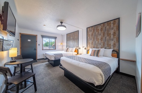 Pinnacles Entrance Badlands Hotel | Hansen Inn & Cabins, Room, Double Queen, Second Floor, No Pets, No Smoking