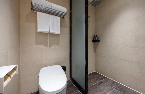 Xuanwu Hotel | Hanting Beijing West Station Lize Business District Hotel