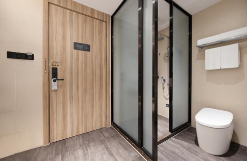 Xuanwu Hotel | Hanting Beijing West Station Lize Business District Hotel