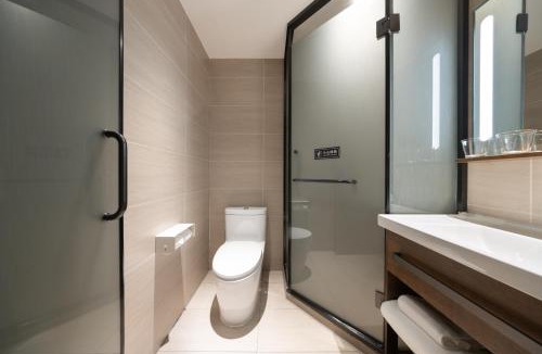 Fengtai Hotel | Hanting Hotel Beijing South Railway Station South Square