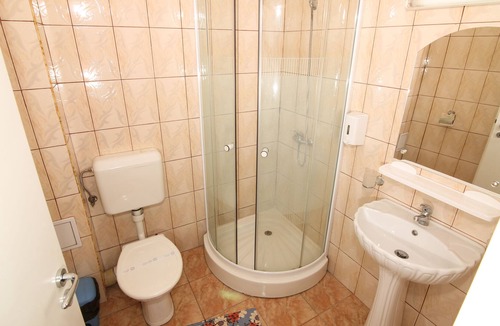 Predeal Apartment | HANUL COTUL DONULUI- Triple Room