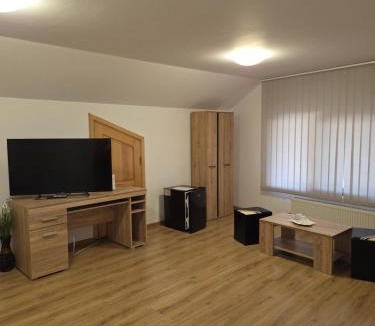 Contesti Hotel | Hanul Galben