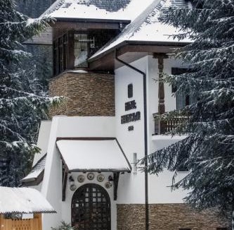 Obarsia Lotrului Hotel | Hanul Haiducilor
