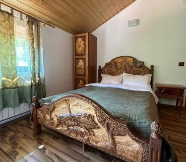 Pestisani House | Hanul Vanatorului