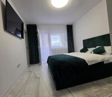 Hunedoara Apartment | Happy Green