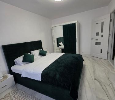 Hunedoara Apartment | Happy Green
