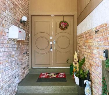 Pine Hills House | Happy Home