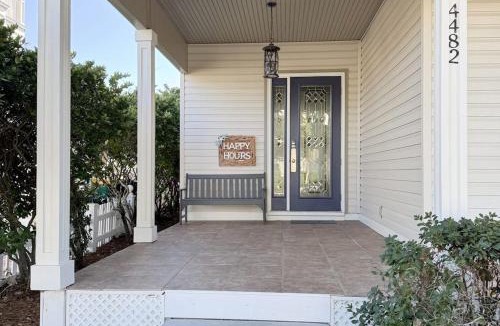 Crystal Shores House | Happy Hours