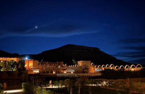 El Kharga Hotel | Happy Oasis Hotel
