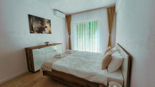 Craiova Apartment | Happy Residence - Modern Apartment with Private Underground Parking