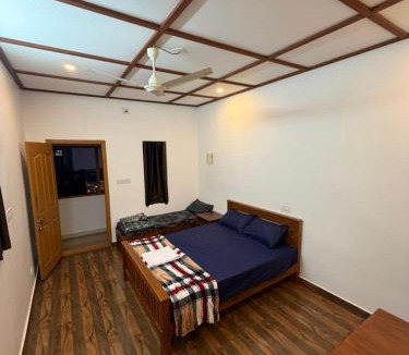 Devikolam Hotel | Happy Stays