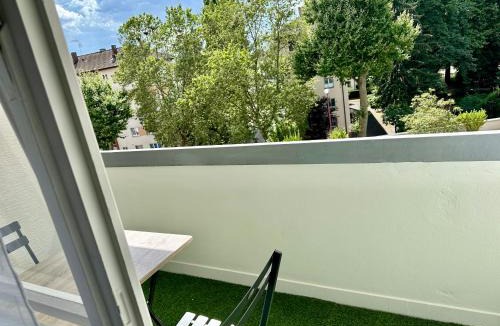 Schiltigheim Apartment | Happy Studio terrace
