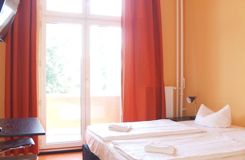 Charlottenburg Hostel | HappyGoLucky Hotel & Hostel