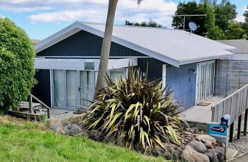 Ohakune Cottage | Harakeke House Upstairs - Ohakune Chalet
