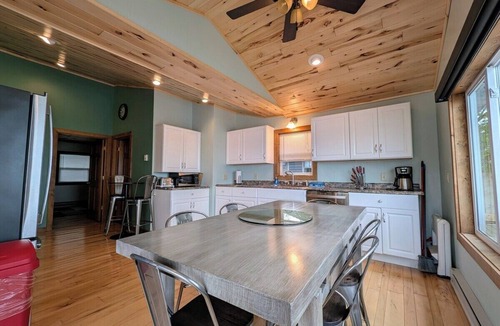 La Pointe House | Harbor Beach House - Right on the Water, located D