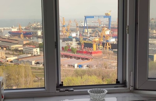 Constanta Apartment | Harbor Black Sea Apartment- city center area