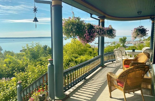 Bayfield House | Harbor Hill House