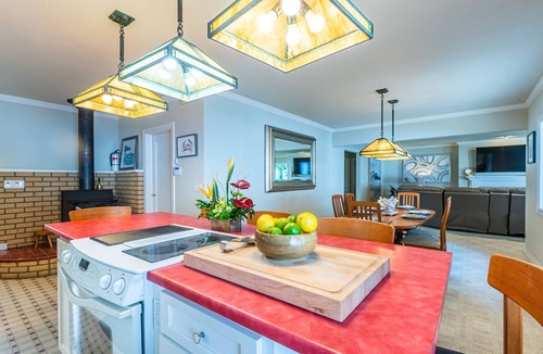 Barview House | Harbor Mist - Incredible Views and Private Beach