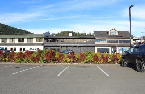 Juneau Apartment | Harbor Views 3 - Walkable in the Heart of Auke Bay