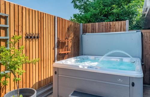 Hethel House | Harbord House