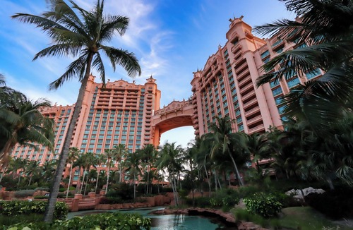 Paradise Island Villa | Harborside Atlantis, kitchen, waterpark access wristbands included for 4 guests