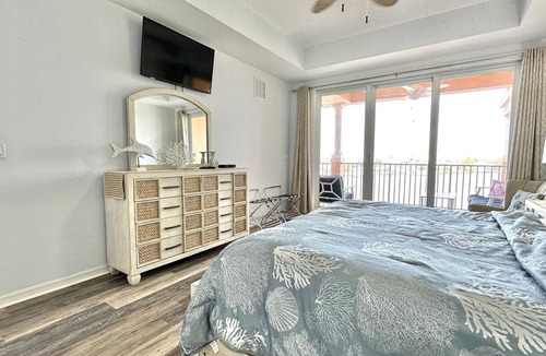 Clearwater Beach Condo | Harborview Grande 406 - Beautiful Waterfront View - BOAT SLIP!