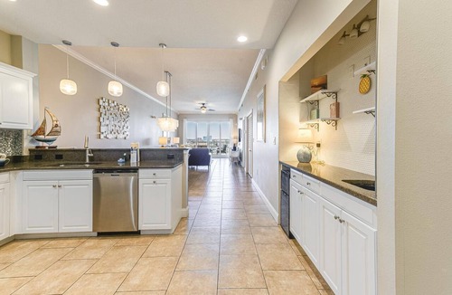 Clearwater Beach Condo | Harborview Grande 802 - Stunning Top Floor