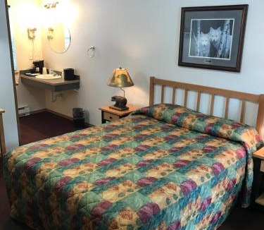 Seward Hotel | Harborview Inn