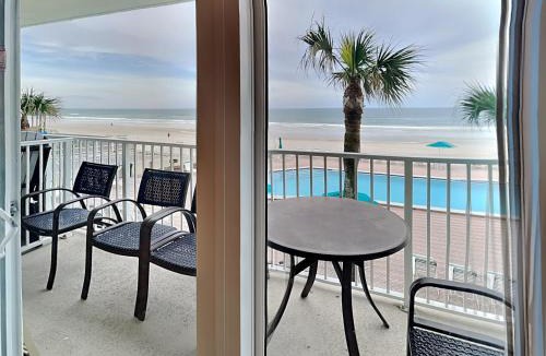 Lenox Park Apartment | Harbour Beach Resort 205