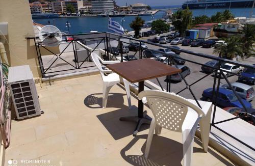 Mytilene Apartment | Harbour Loft