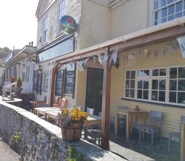 West Looe Hotel | Harbour Moon Inn