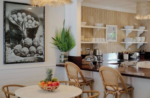 Dunmore Town Cottage | Harbour View 'LOW TIDE' Cottage – Bayside Charm with Spectacular Sunsets