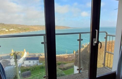 Coverack House | Harbour Views, Coverack
