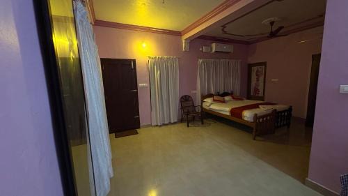 Vellayani House | Harbour villa