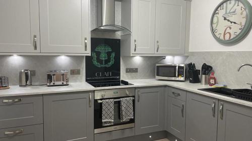 Wick House | Harbourside by Caithness Luxury Apartments NC500 - 2 Bedroom holiday home - Sleeps Work teams upto 2 & holiday makers upto 6 - PREFERENTIAL RATES FOR LONG STAY TRADES - CONTACT US -
