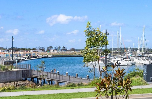 Shell Cove Apartment | Harbourside Delight - Waterfront Oasis